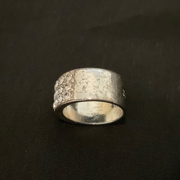 VINTAGE Guess Ring Size 8 - Picture 6 of 9